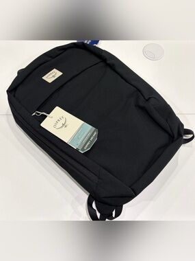 Osprey Large Arcane 20 L Daypack Backpack NWT Black Laptop Sleeve Carry-on Size